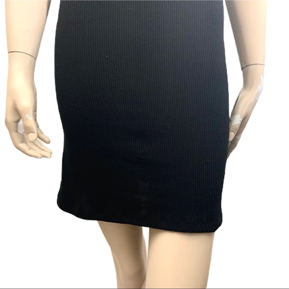3/$30 - Harlow Black Ribbed Tie Front Dress Size M - Picture 4 of 7